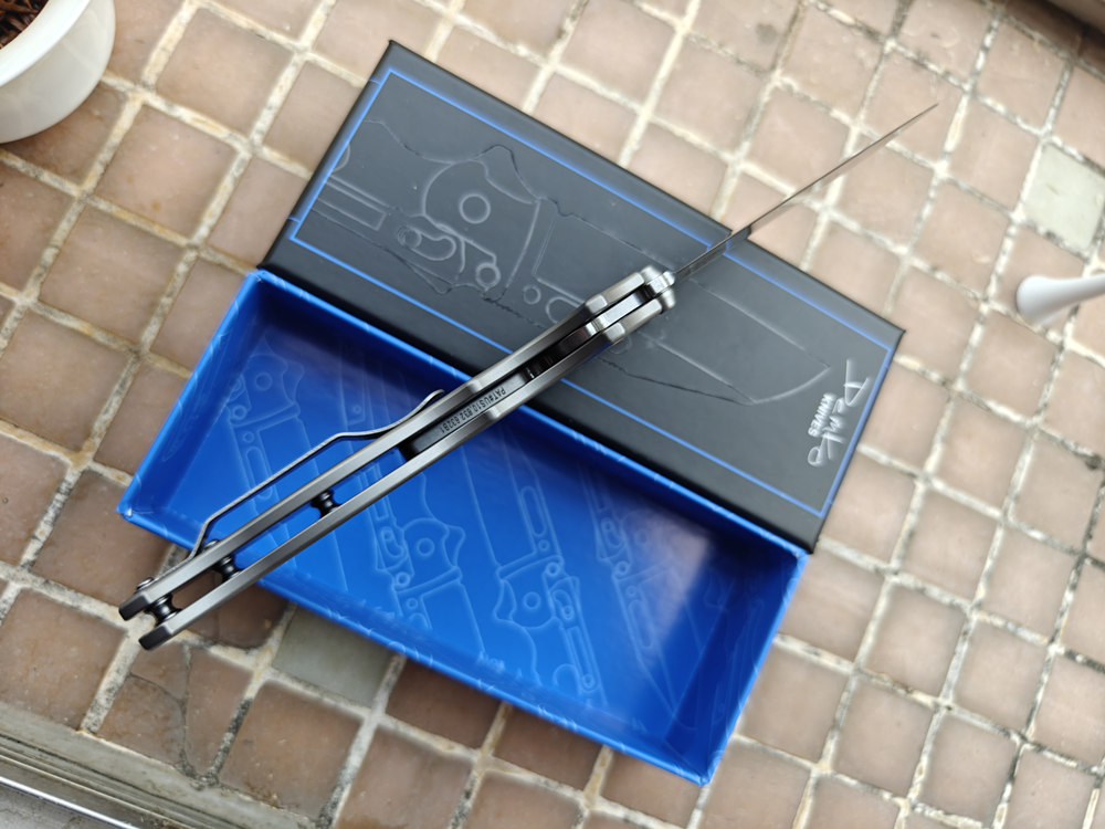 Nóż Ad20S New AD Demko Deep Ca – Woodworking News recenzja i cena